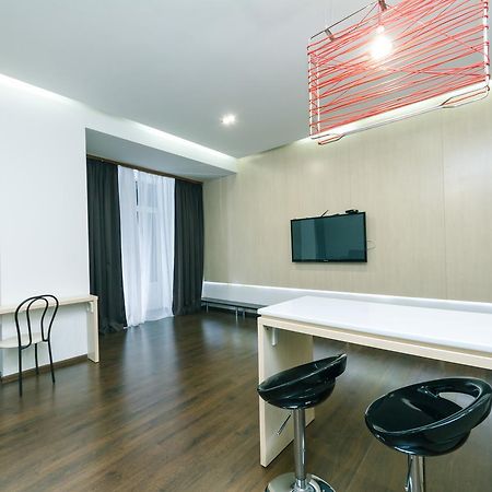 Kreschatik 21 With Terrace 2Br Киев Экстерьер фото