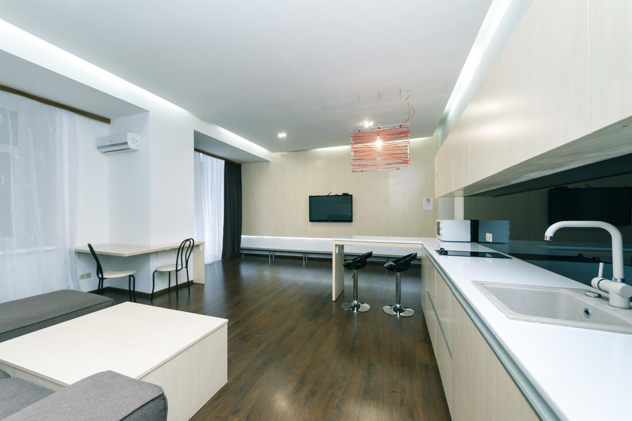 Kreschatik 21 With Terrace 2Br Киев Экстерьер фото